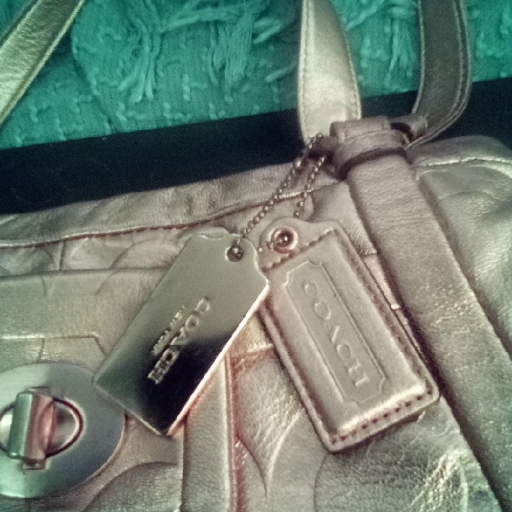 Coach Silver Shoulder Bag - Picture 2 of 4